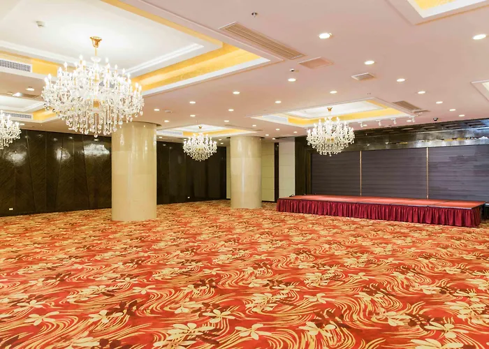 Swiss-belhotel Blulane Manila