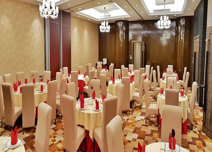 Hotel Swiss-belhotel Blulane Manila